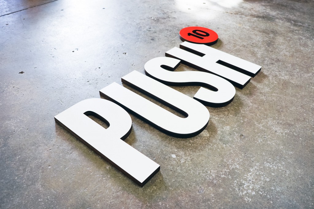 Push 10 Sign