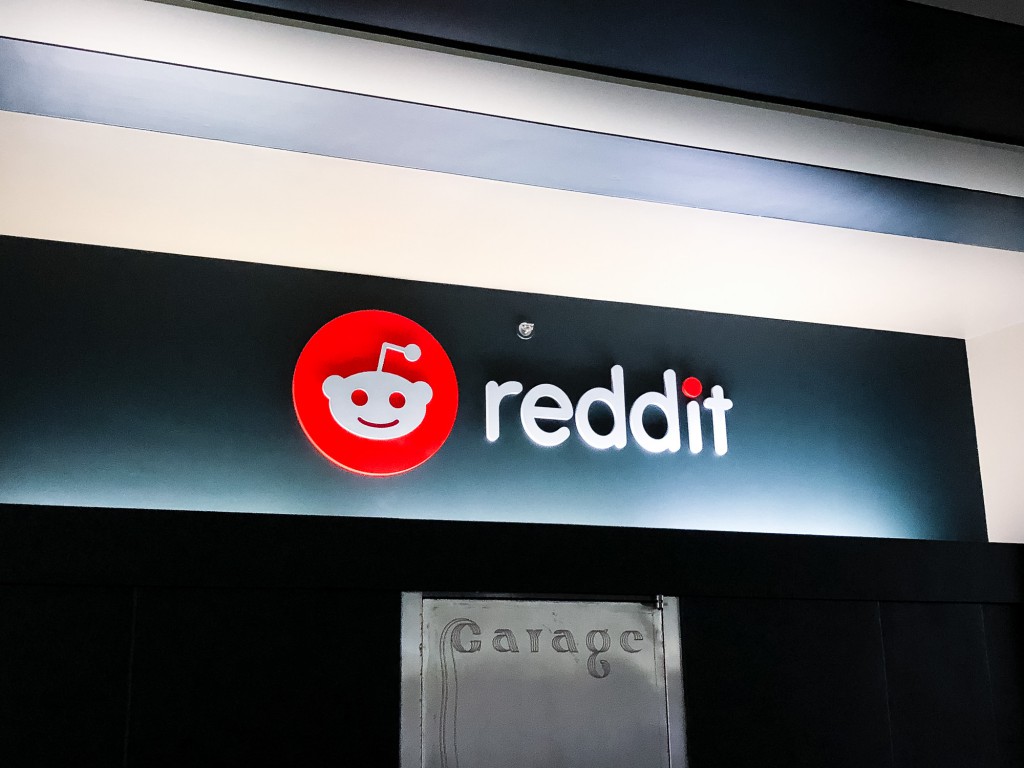 Reddit Lobby Sign