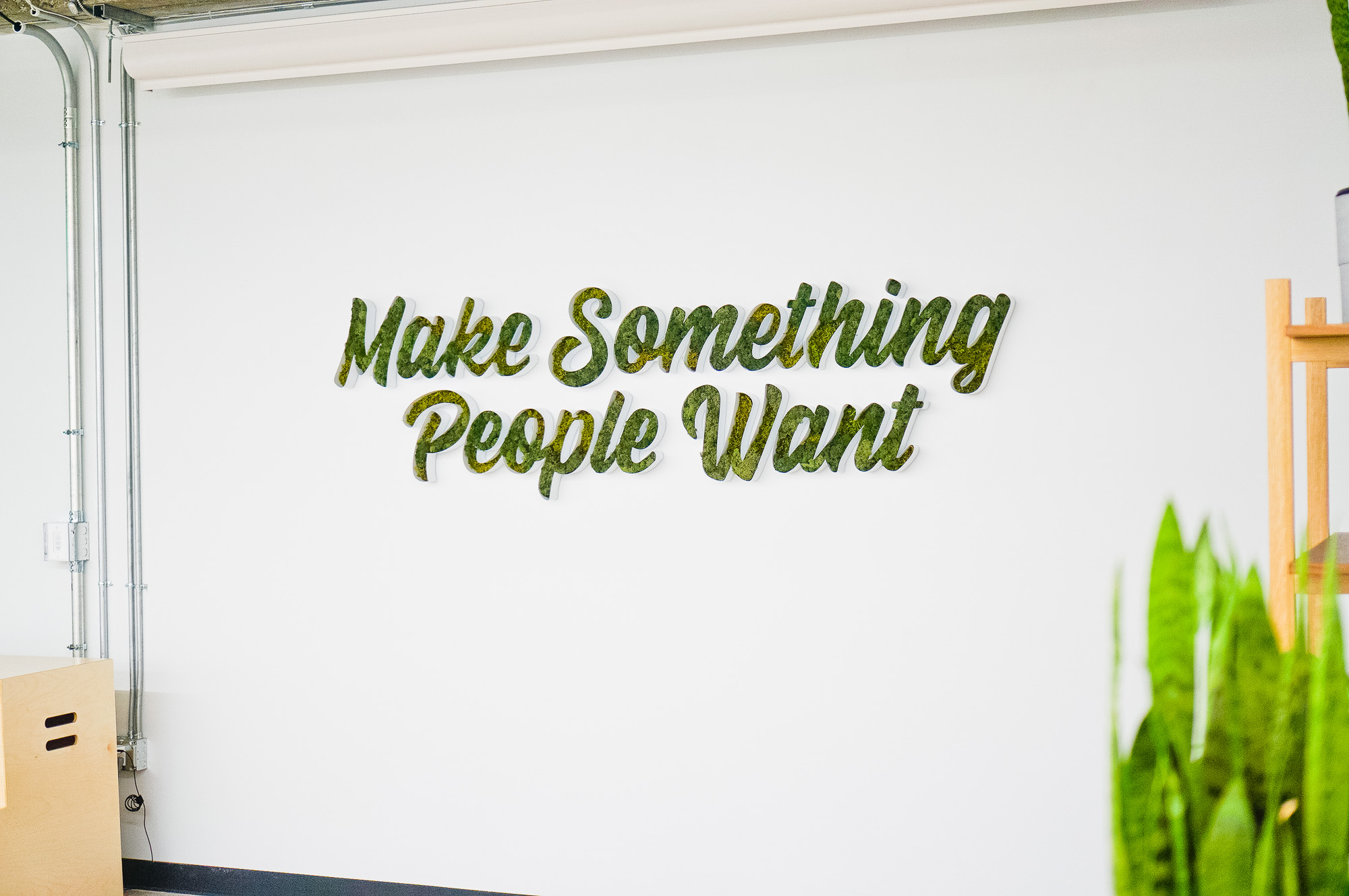 Moss-filled script sign on white wall for the San Francisco office of Streak, a relationship management platform for Gmail. Moss-filled script sign on white wall for the San Francisco office of Streak, a relationship management platform for Gmail.