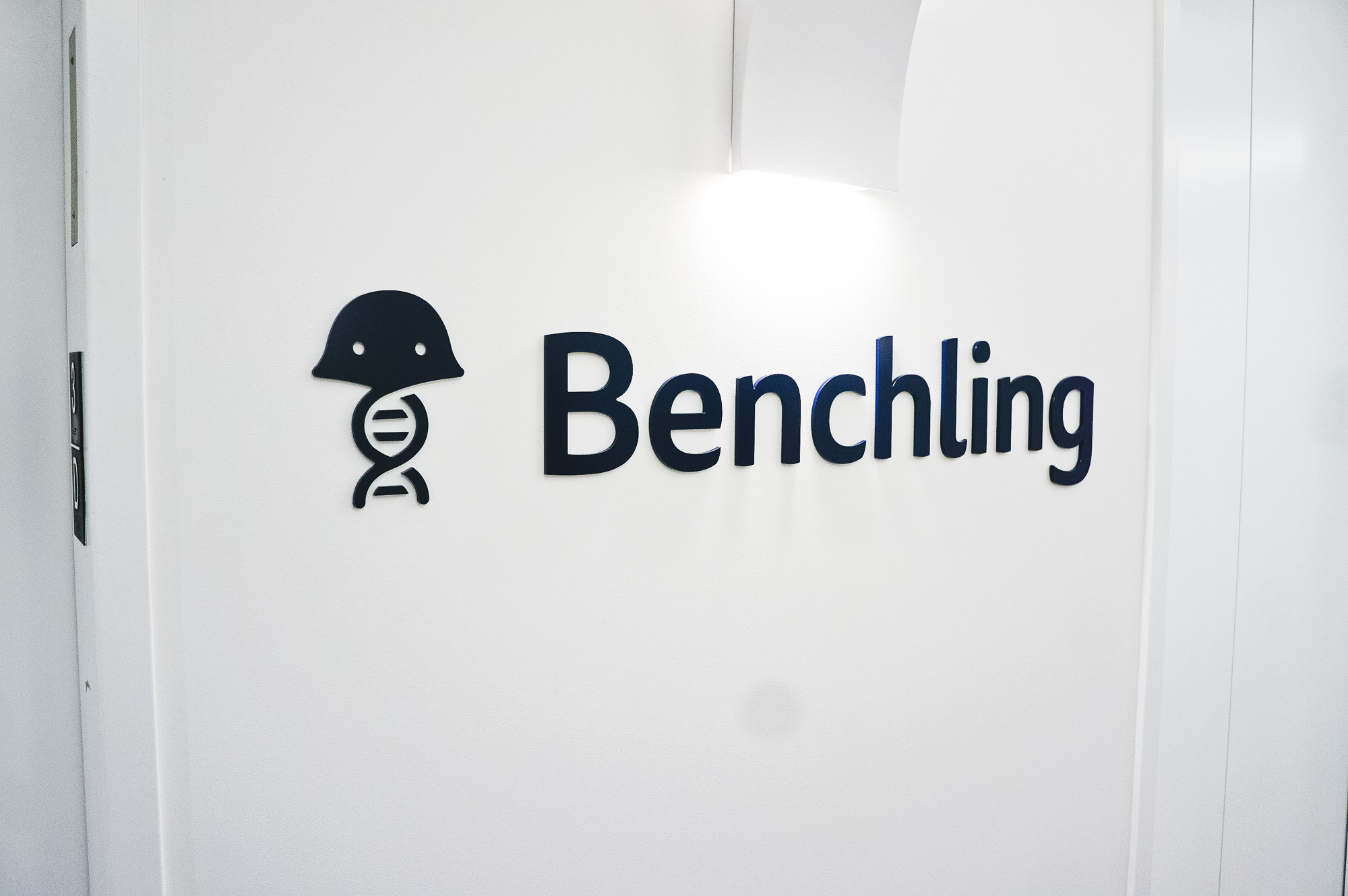 Navy blue elevator vestibule sign for Benchling, a San Francisco based company working on a unified platform to accelerate, measure, and forecast R&D from discovery through bioprocessing. Navy blue elevator vestibule sign for Benchling, a San Francisco based company working on a unified platform to accelerate, measure, and forecast R&D from discovery through bioprocessing.