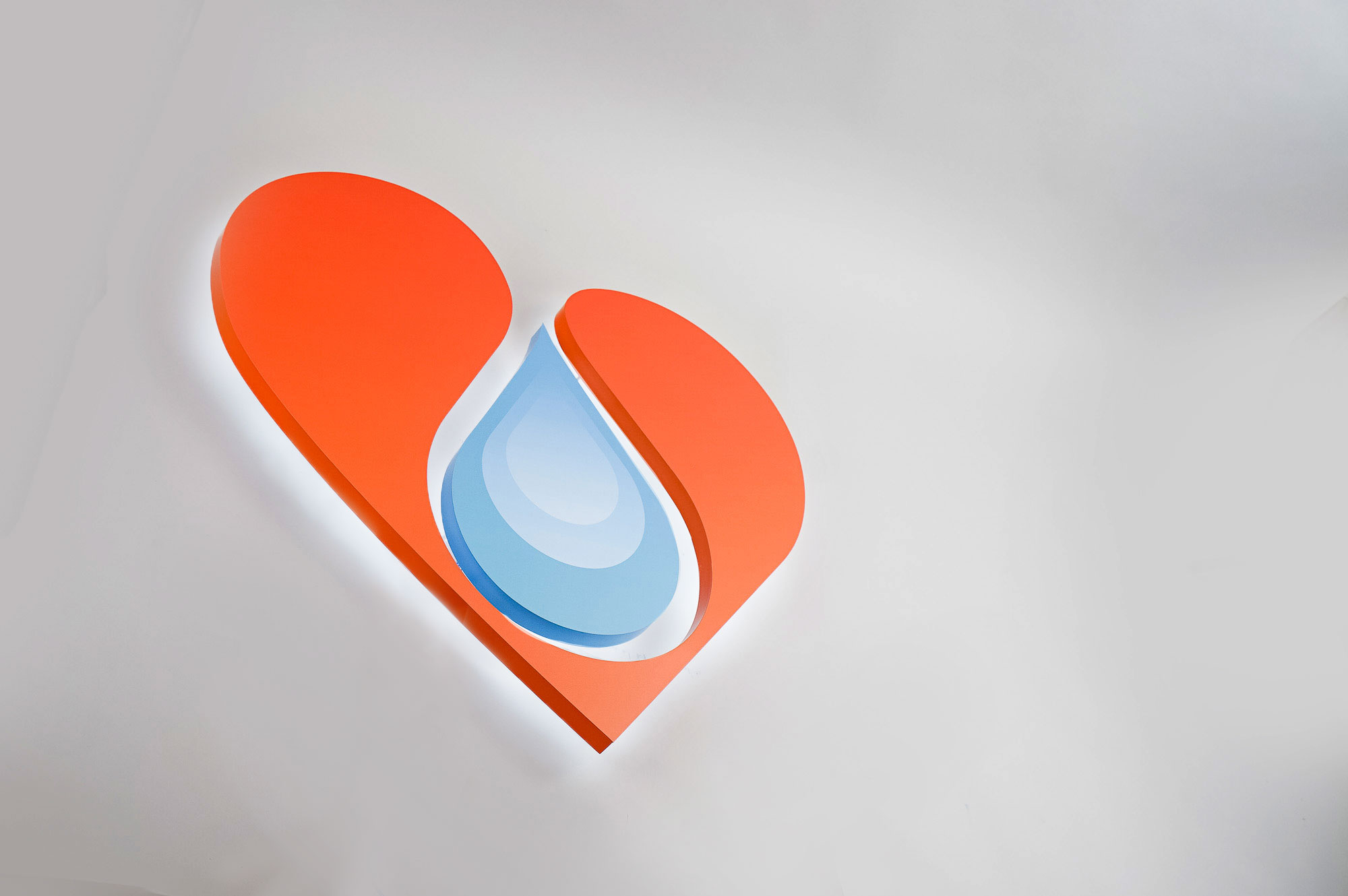 Illuminated heart sign for B12 Love, a San Francisco center offering nutrient therapies. Illuminated heart sign for B12 Love, a San Francisco center offering nutrient therapies.