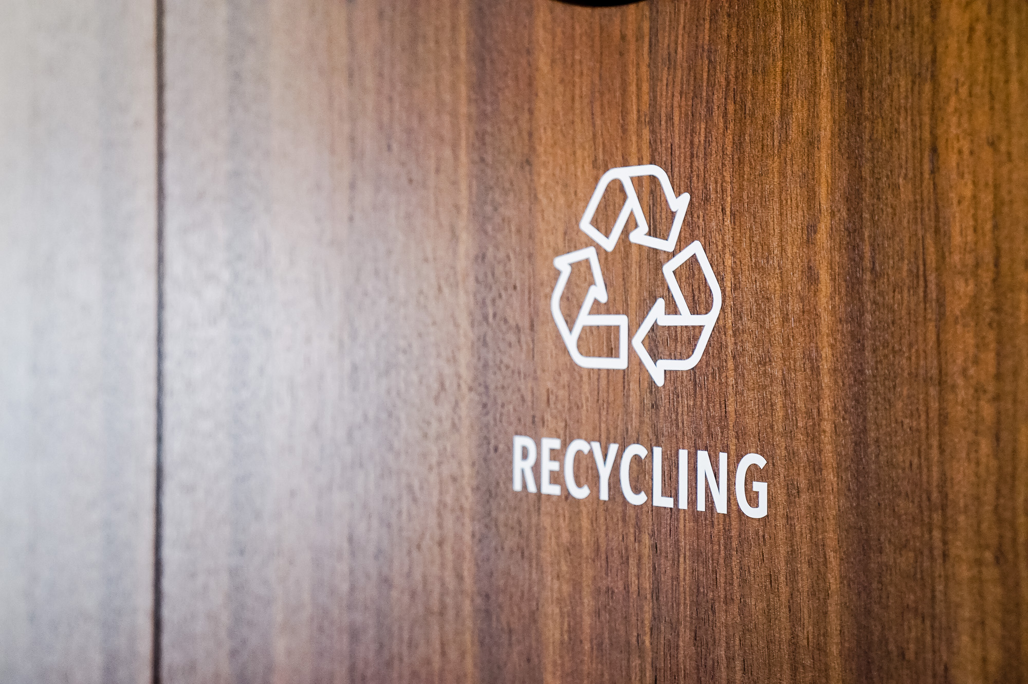 baker-mckenzie-trash-walnut-closeup2