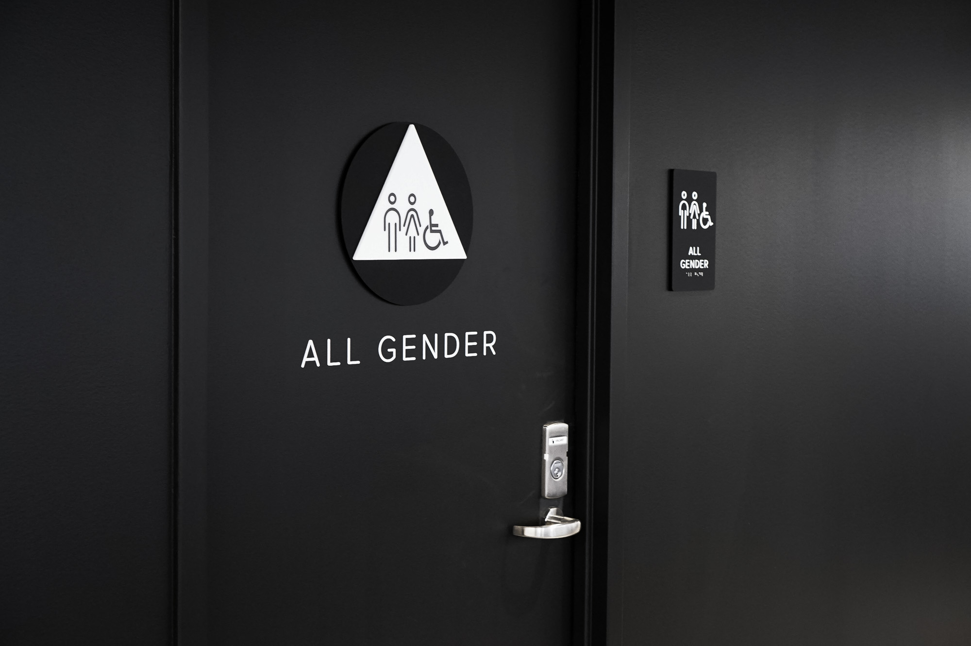 Modern, matte black restroom signs with white icons on black walls for the restrooms of Scale, a San Francisco based company delivering high quality training data for AI applications such as self-driving cars, mapping, AR/VR, robotics, and more. Modern, matte black restroom signs with white icons on black walls for the restrooms of Scale, a San Francisco based company delivering high quality training data for AI applications such as self-driving cars, mapping, AR/VR, robotics, and more.