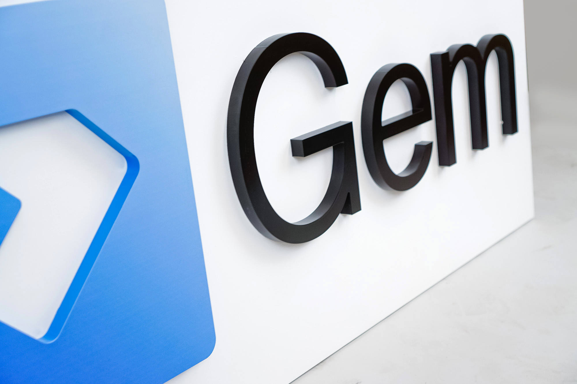 Blue gradient logo with black text on white backer board for Gem, a San Francisco based company creating all-in-one recruiting platform. Blue gradient logo with black text on white backer board for Gem, a San Francisco based company creating all-in-one recruiting platform.