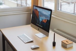 Clean desk policy for easy end-of-day cleaning (covid-19, coronovirus)