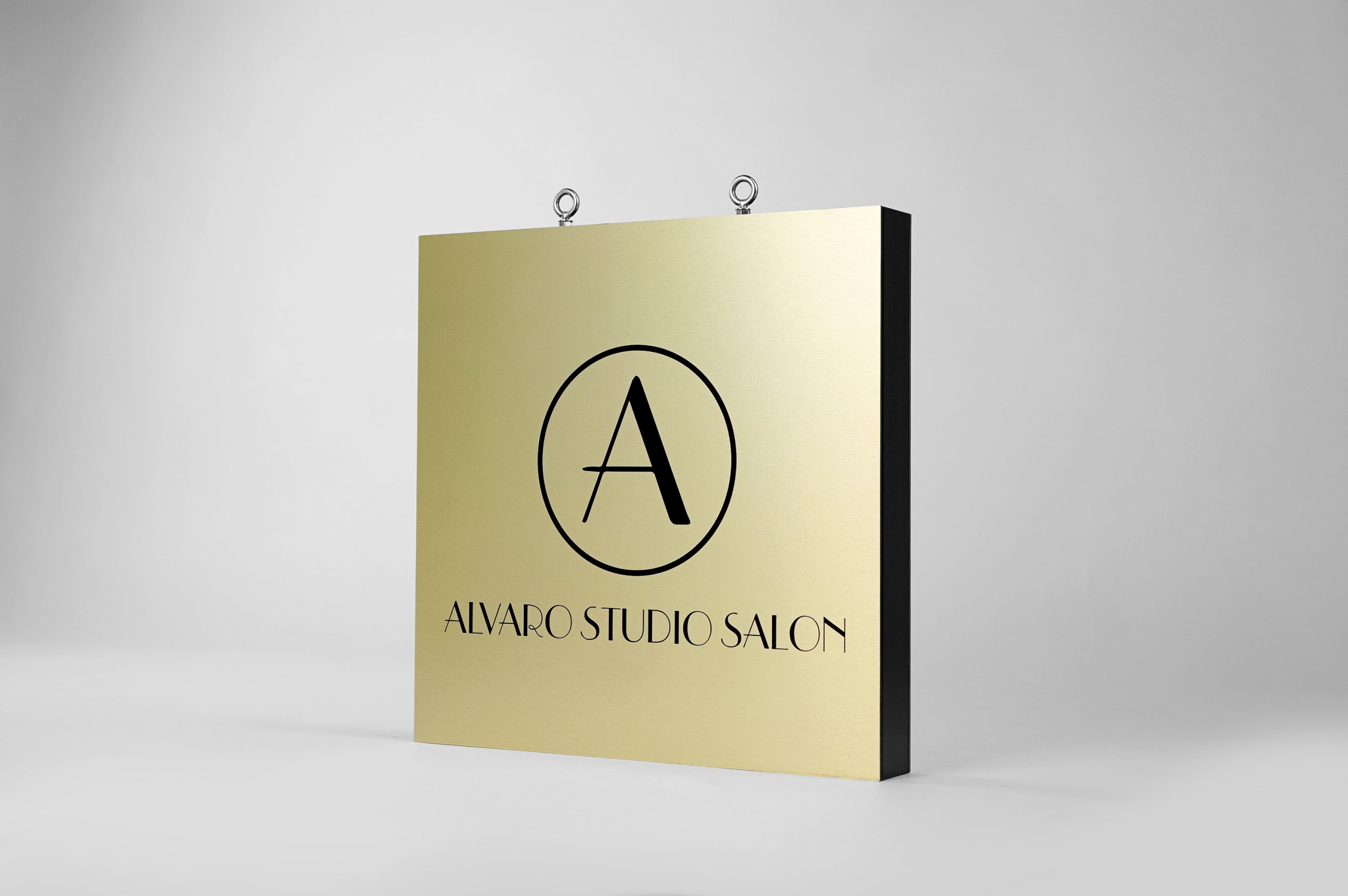 alvaro-brass-salon-blade