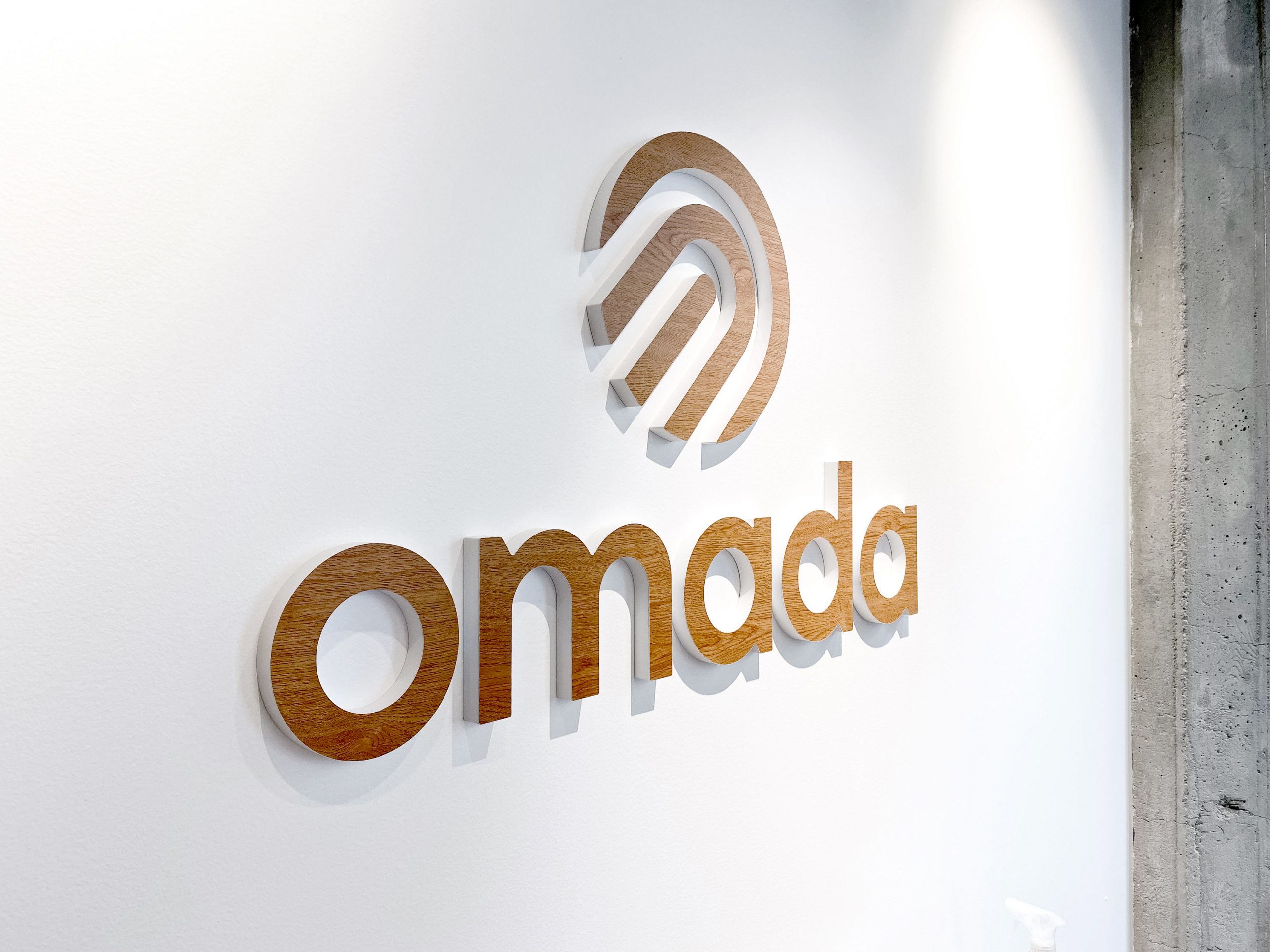 omada-wood-conference-room-sign-2