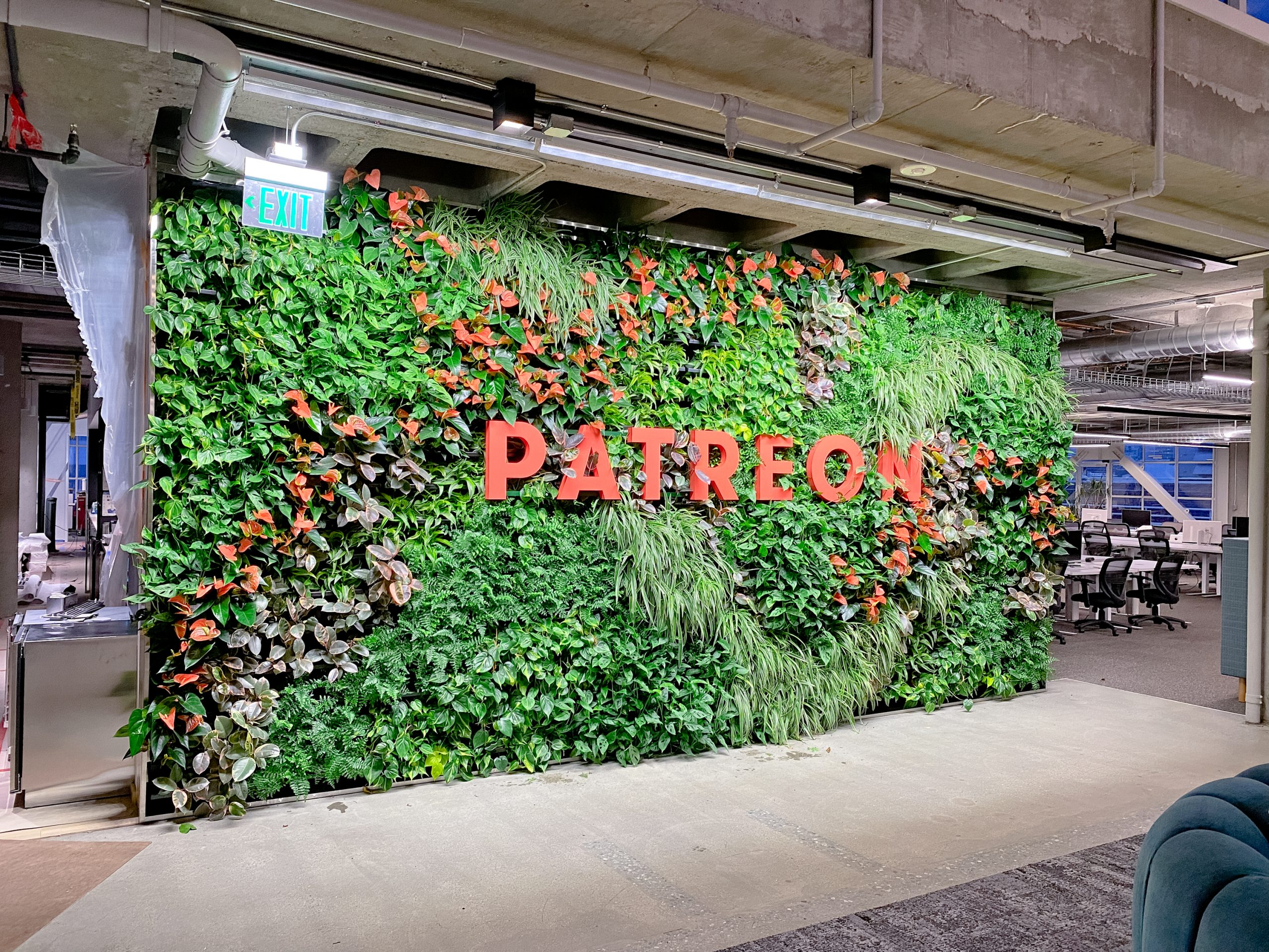 pateron-left