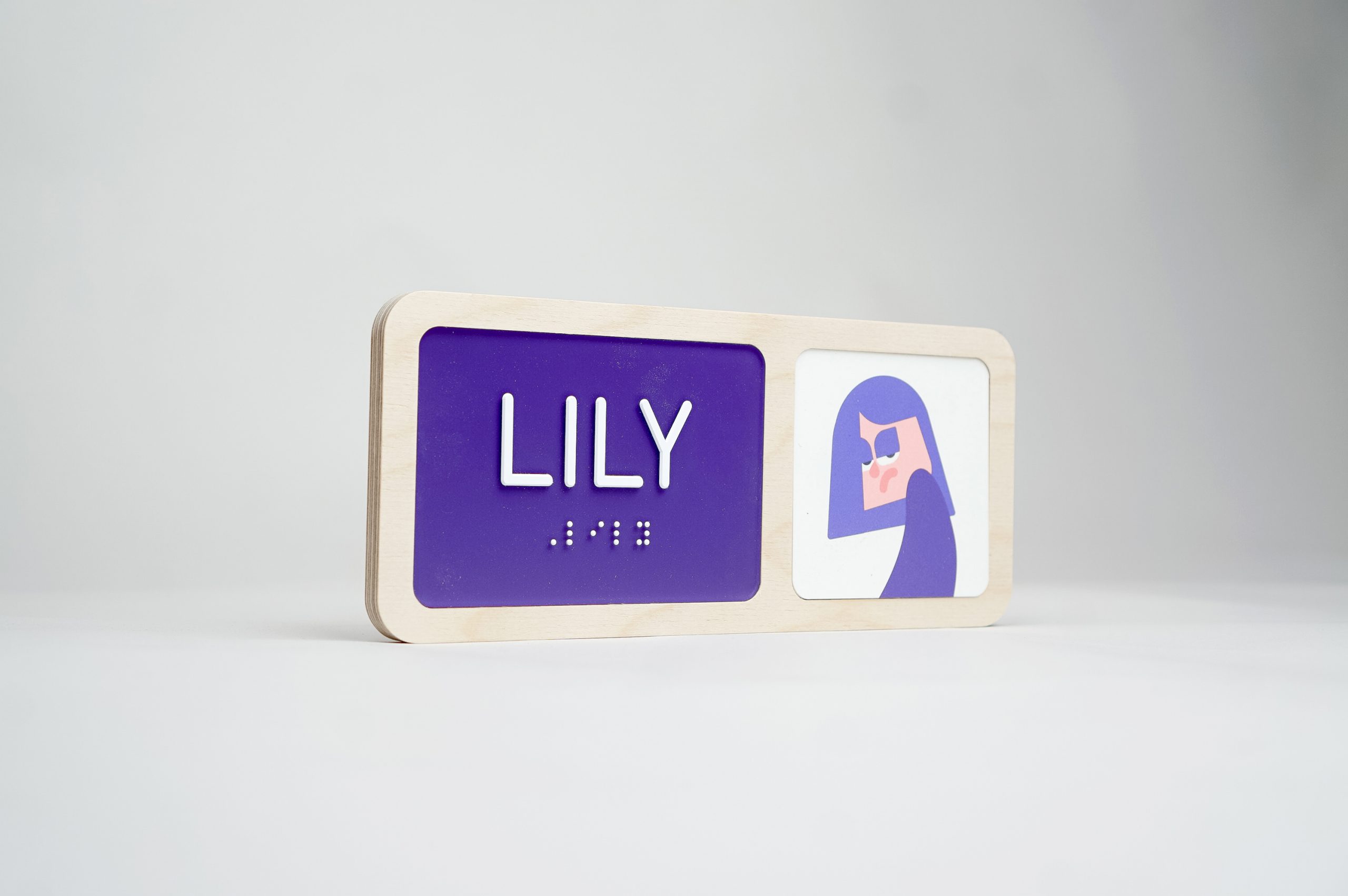 duolingo-character-room-sign-2