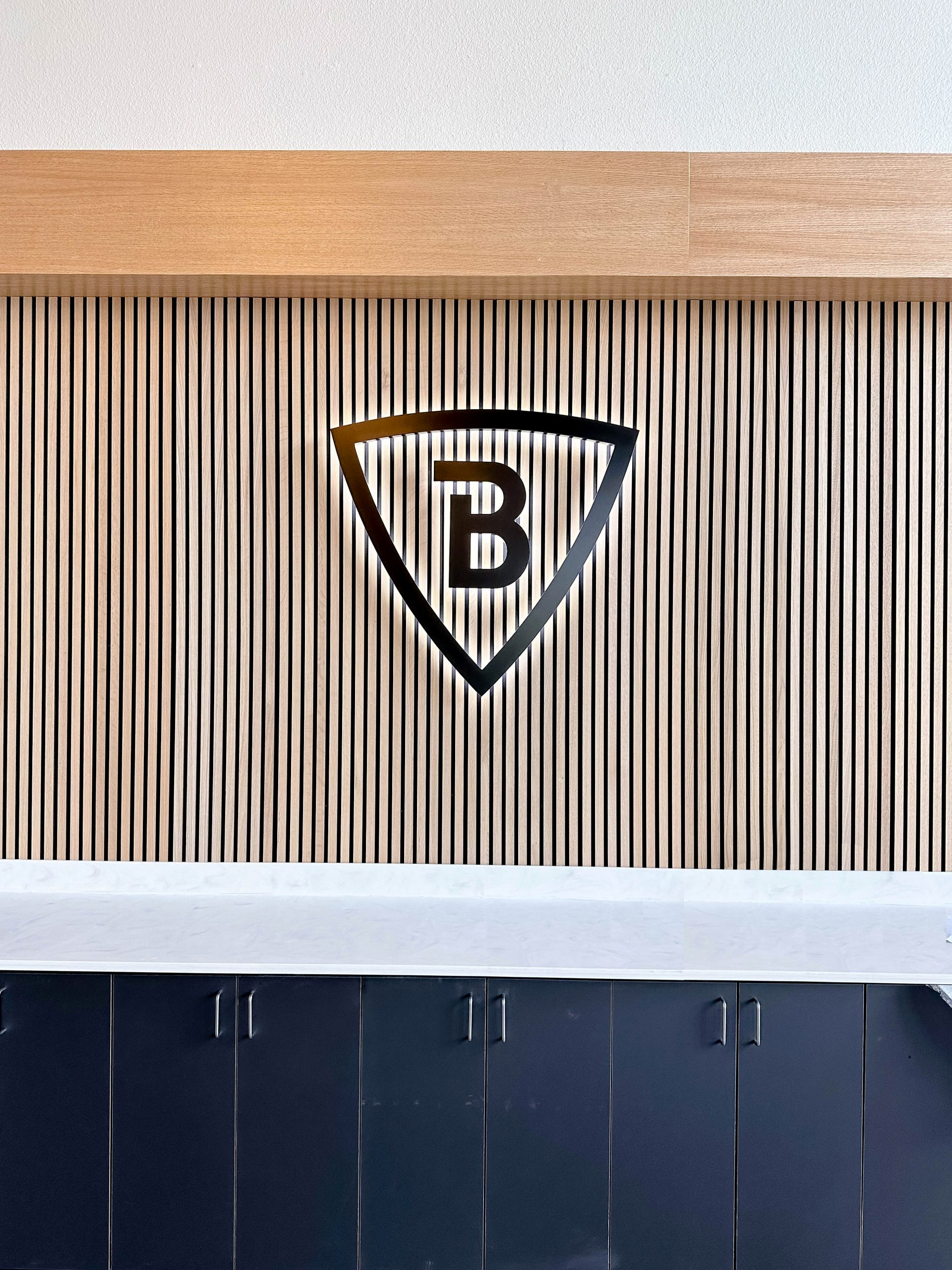 brave-church-illuminated-logo-slat-wood-wall2