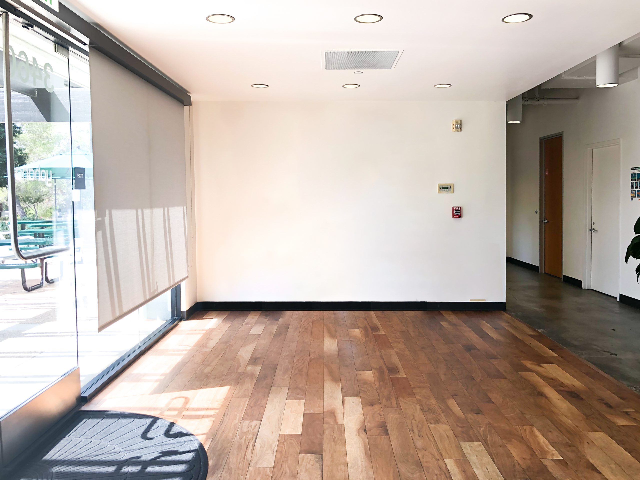 yohana-lobby-before
