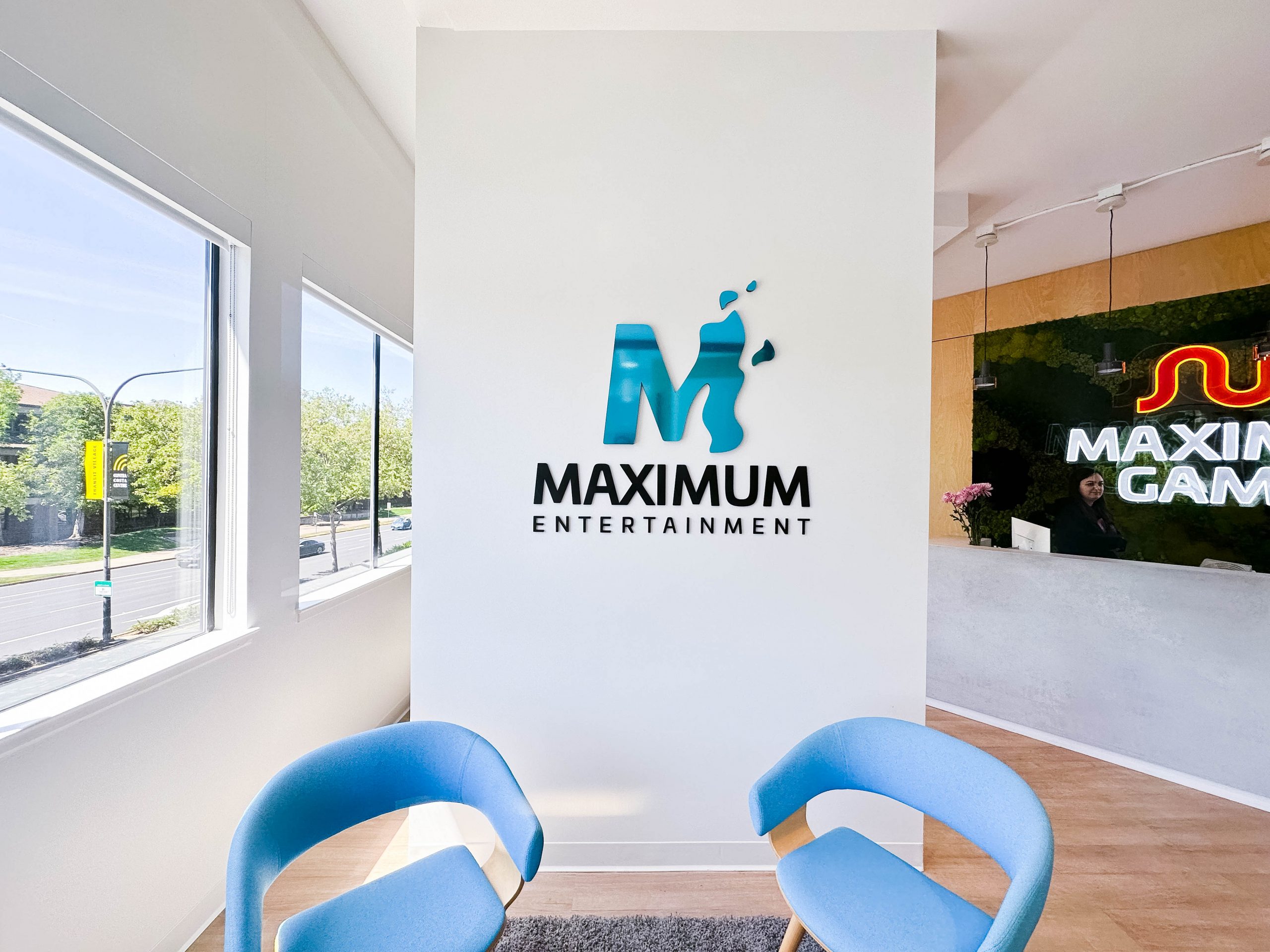 maximum-games-blue-chrome-lobby-sign-5