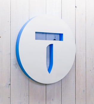 Thumbtack Tack Logo
