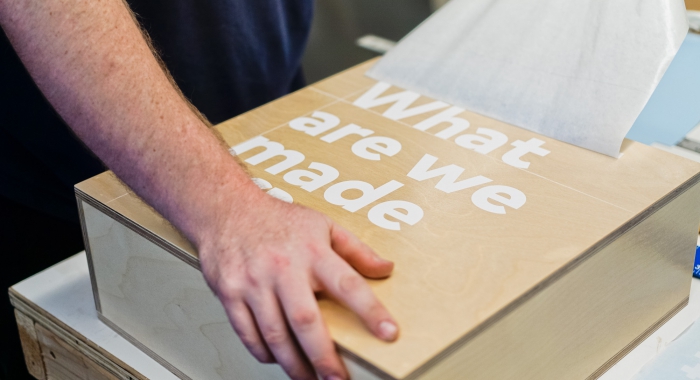 thumbtack manifesto sign