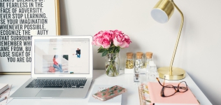 CEO Blog Nation: 24 Entrepreneurs Share the #1 tip To Be Successful in Business