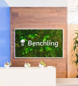 Benchling Moss Sign