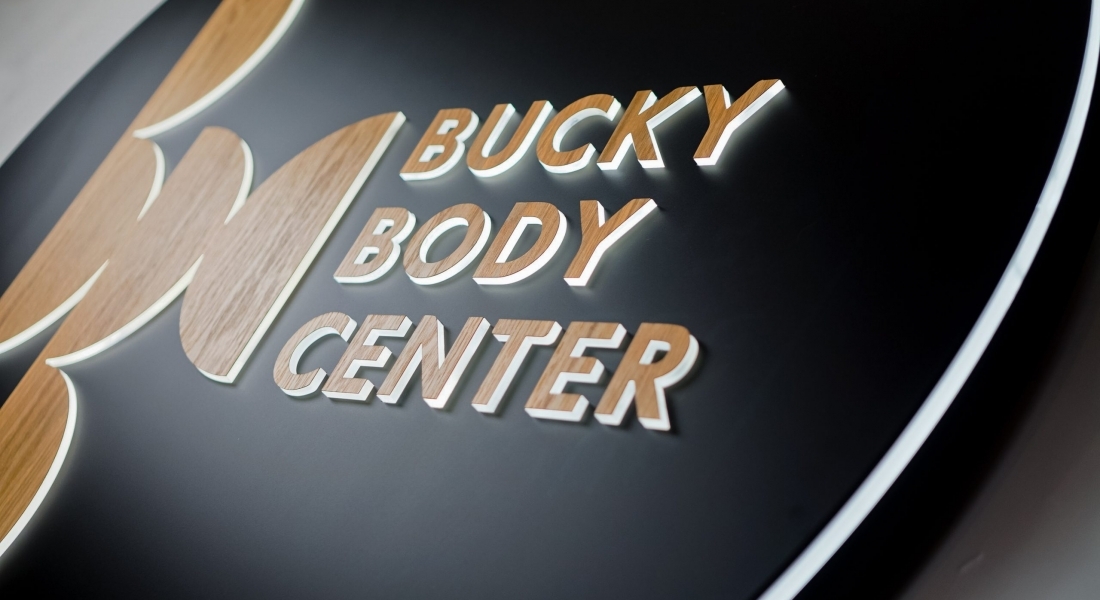 Top 10 Signs, Seventh Edition: Plastic Surgery, Beer, and First Class Flying.