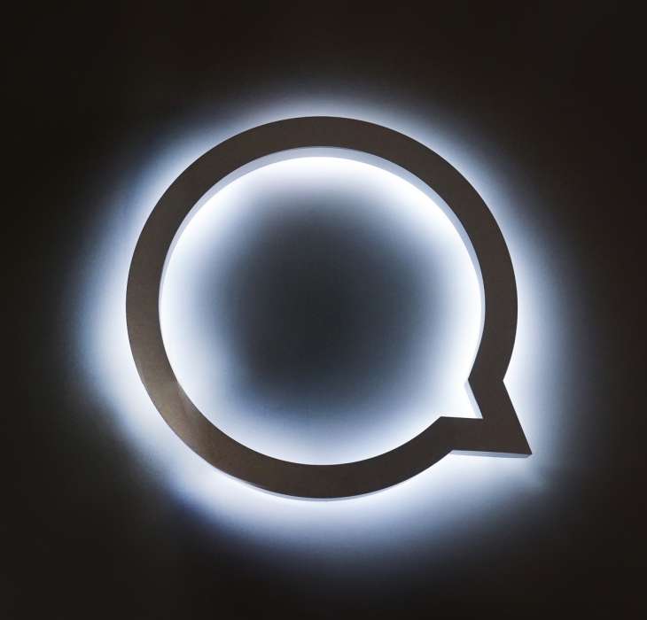 Button, speech bubble