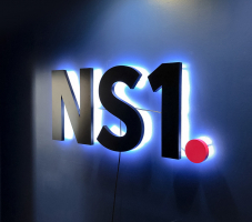 NS1