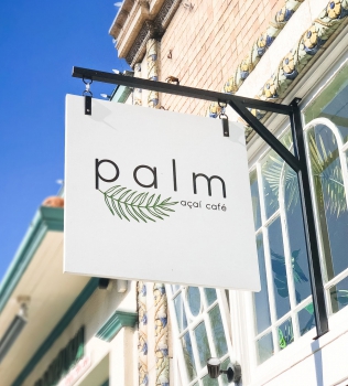 Palm Acai Cafe, Blade Sign