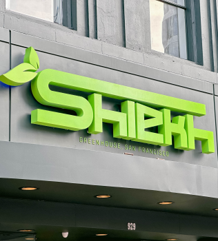 Shiekh Shoes Exterior Retail Sign