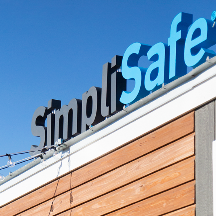 simplisafe CES sign