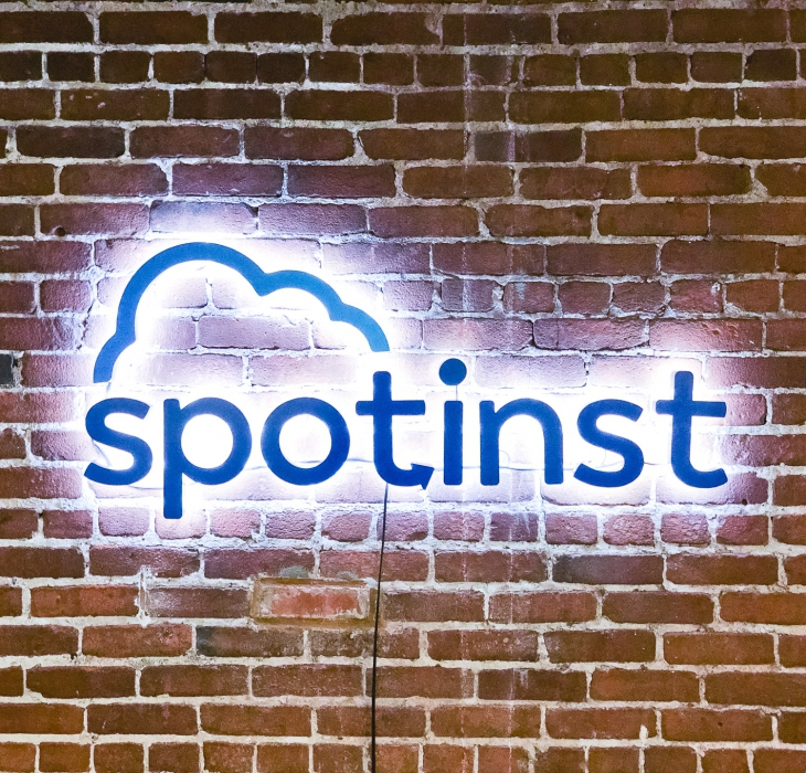 Spotinst Illuminated Sign