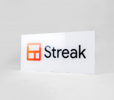 Streak – Panel Sign