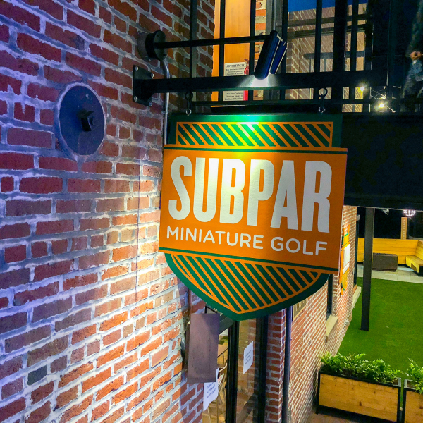 Subpar Mini Golf Blade Sign