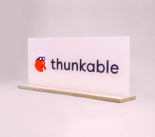 Thunkable, panel sign