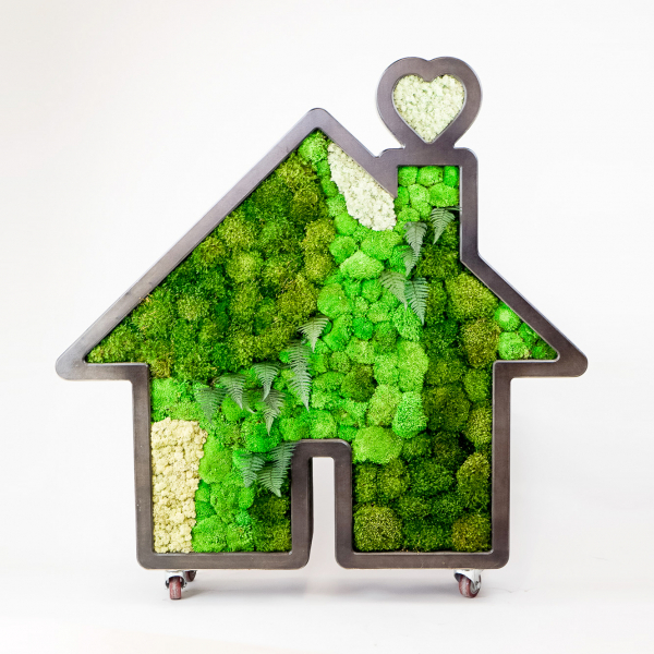 Zumper Moss House Sign